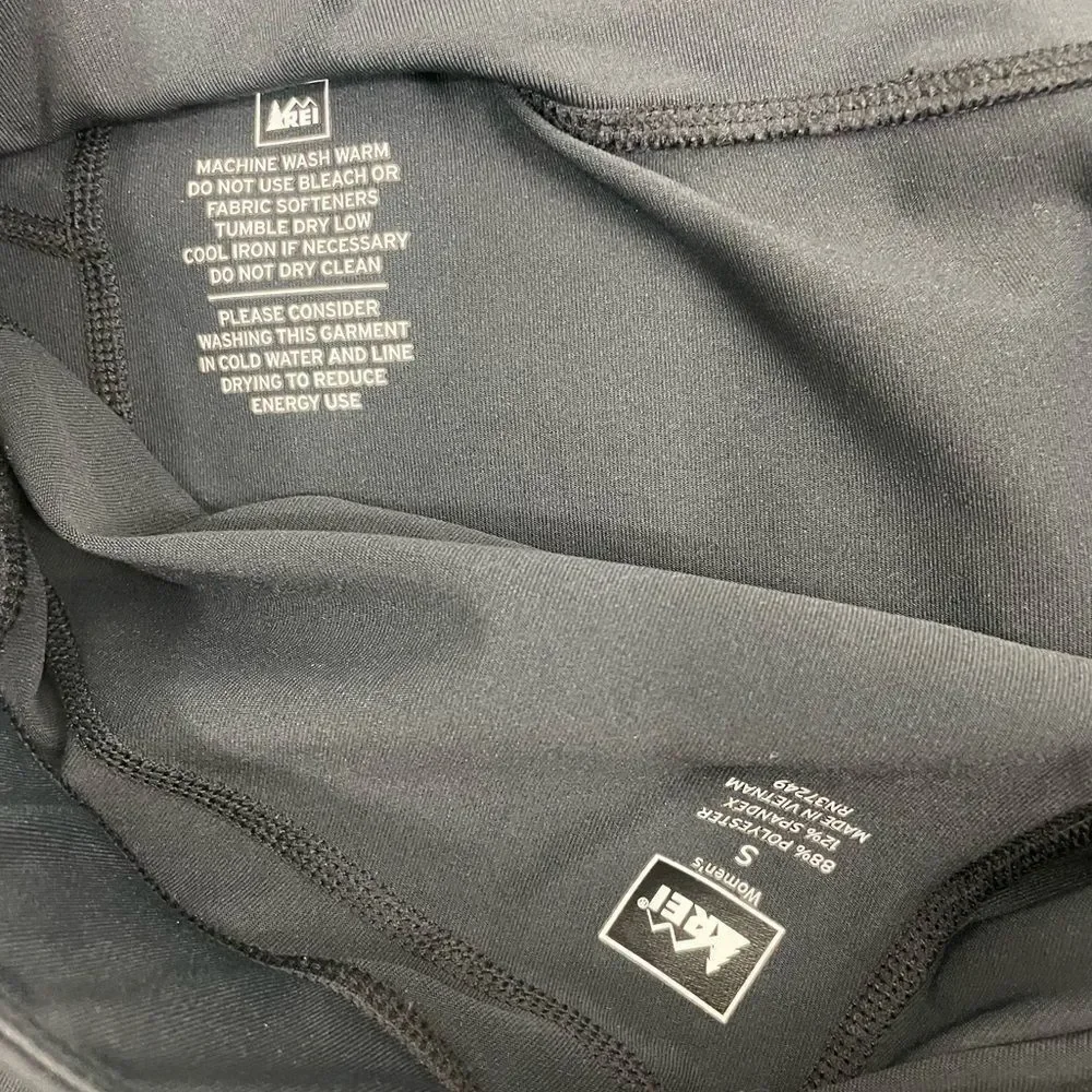 REI | Wide leg cropped / Capri leggings S wide waist, black.